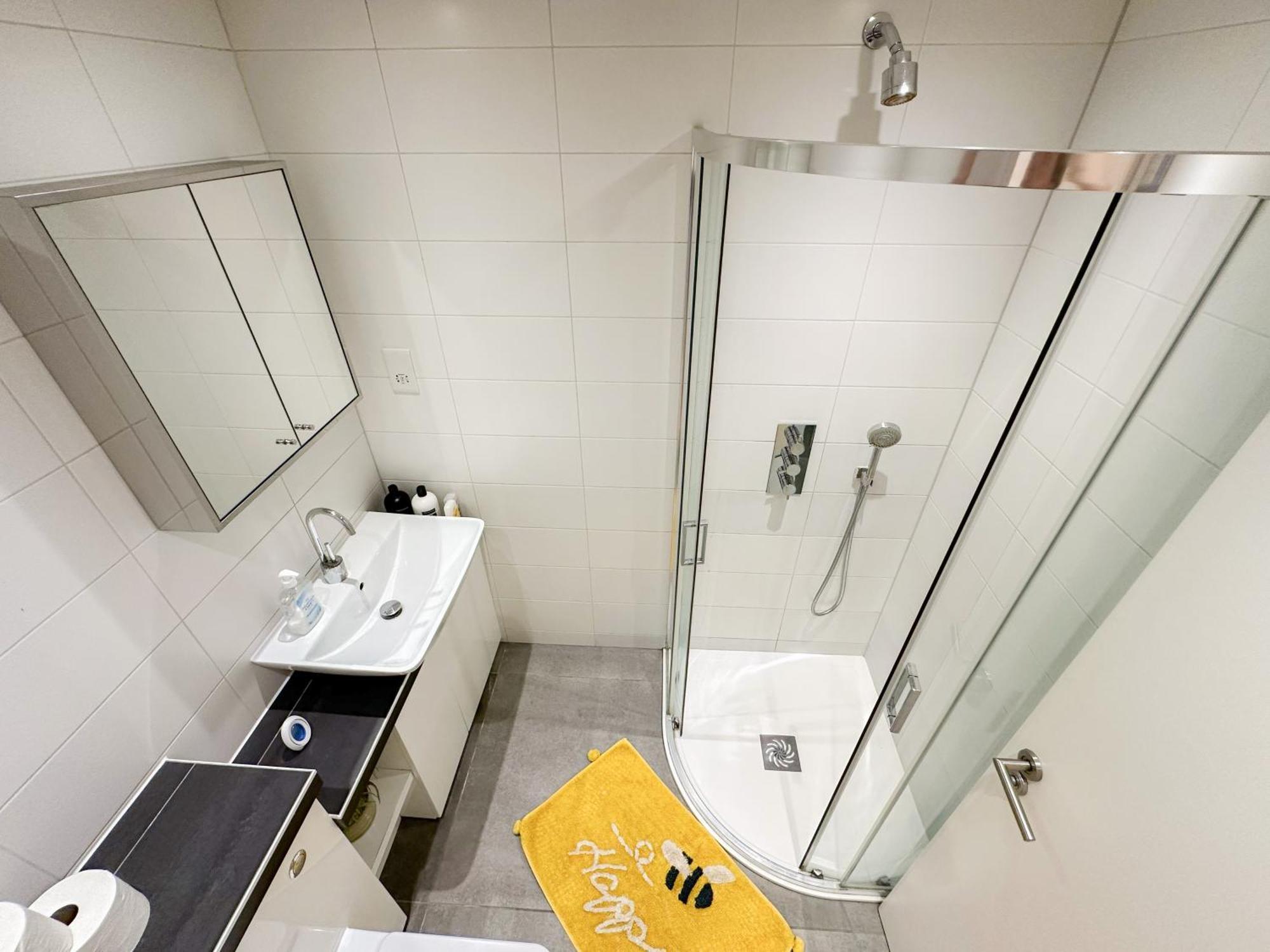 Chic 3 Bedroom Flat With Private Terrace In Holloway Near Finsbury Park Лондон Экстерьер фото